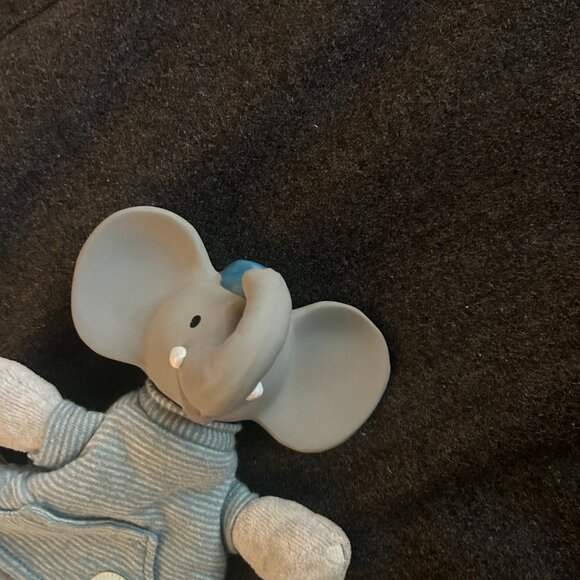 ๐ Meiya & Alvin Soft Elephant Toy Teether โ NWOT, Giftable ๐ - Picture 4 of 4